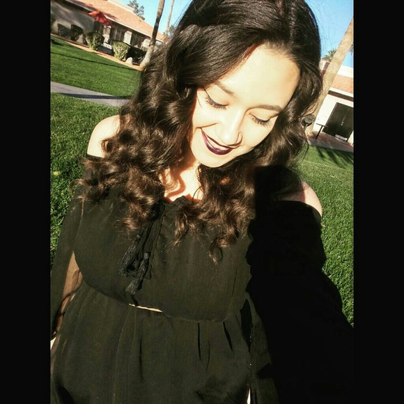 Meet your Posher, Tess - Picture 1 of 1